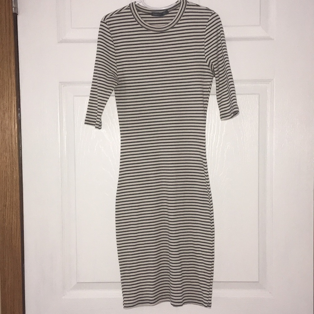 Soprano Cream/Gray 3/4 sleeve BodyCon Dress Sz XS